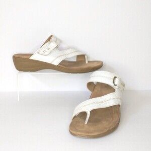 Bass White Leather Demi Thong Sandals Womens Size 9.5 Wedge
